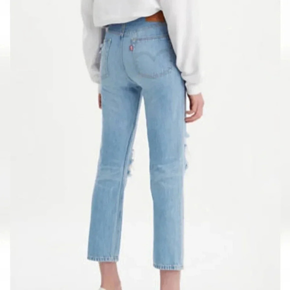 Levi's 501 Straight Leg Premium High Rise Crop Jeans in Montgomery Patched 26 - Picture 2 of 16